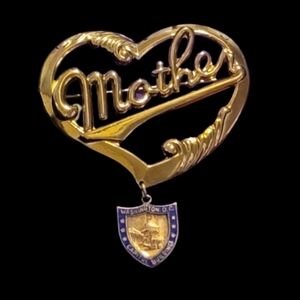 US Capital Building mother brooch pin Heart goldtone